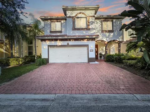 1272 Rosegate Blvd, Riviera Beach, FL 33404