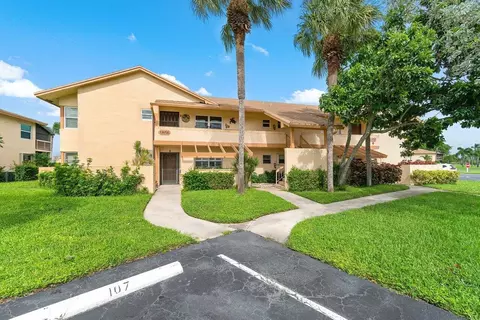 13656 Coconut Palm Ct #D, Delray Beach, FL 33484