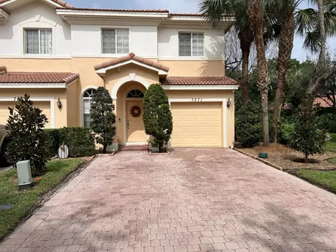 7371 Briella Dr, Boynton Beach, FL 33437