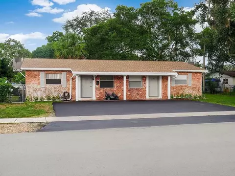 4350-4352 SW 62nd Ave #1-2, Davie, FL 33314