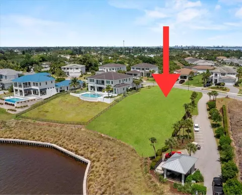 1301 NE Langford Ln, Jensen Beach, FL 34957