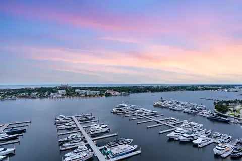 400 N Flagler Dr #PH-D2, West Palm Beach, FL 33401