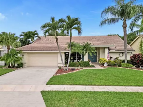 6716 Brookhurst Cir, Lake Worth, FL 33463