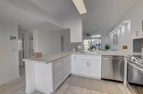 14360 Strathmore Ln #201, Delray Beach, FL 33446