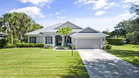 469 SE Ashley Oaks Way, Stuart, FL 34997