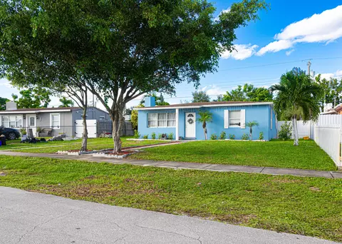 513 Beech Rd, West Palm Beach, FL 33409