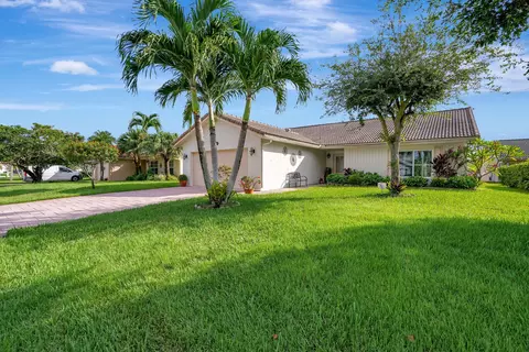 7933 Cloverfield Cir, Boca Raton, FL 33433