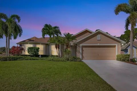 2165 SW Alloway Ave, Port Saint Lucie, FL 34953