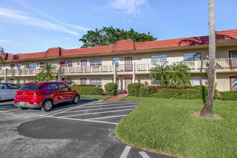 4 Abbey Ln #106, Delray Beach, FL 33446
