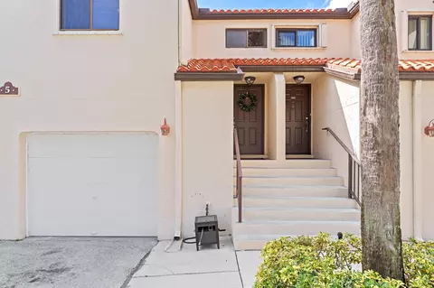 5 Via De Casas Sur #201, Boynton Beach, FL 33426