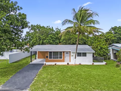 6451 Roosevelt St, Hollywood, FL 33024