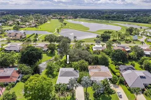 6684 Eastpointe Pines St, Palm Beach Gardens, FL 33418