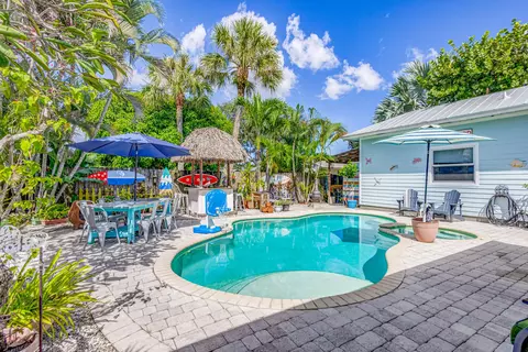 6181 Barbara St, Jupiter, FL 33458