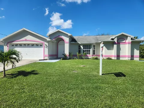 6576 NW Chugwater Cir, Port Saint Lucie, FL 34983
