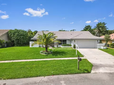 22361 Ensenada Way, Boca Raton, FL 33433