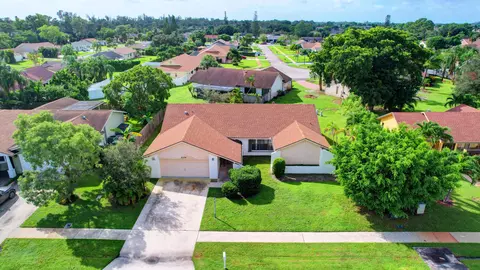 8164 Winnipesaukee Way, Lake Worth, FL 33467