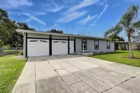 120 SE Prima Vista Blvd, Port Saint Lucie, FL 34983