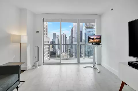 55 SE 6th St #3506, Miami, FL 33131