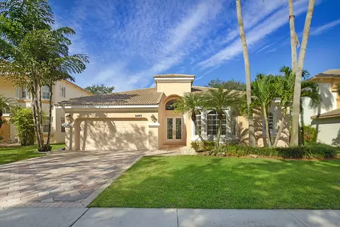 6443 Stonehurst Cir, Lake Worth, FL 33467