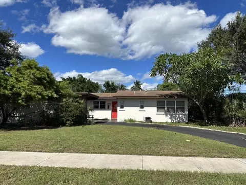 812 Cinnamon Rd, North Palm Beach, FL 33408