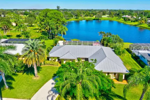 1561 SE Sunshine Ave, Port Saint Lucie, FL 34952