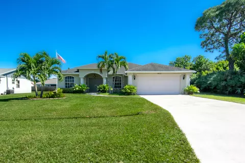 1633 SE Mansfield St, Port Saint Lucie, FL 34952