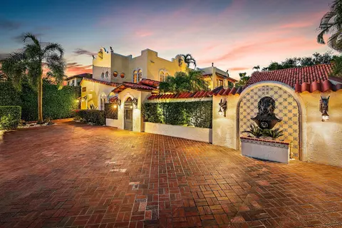 295 Granada Rd, West Palm Beach, FL 33401