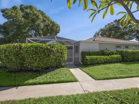 4701 Water Oak Ct, Palm Beach Gardens, FL 33410