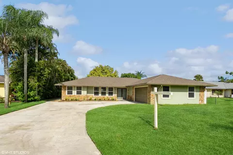 8040 SE Colony Dr, Stuart, FL 34997