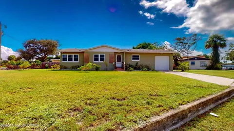 1326 Sun Cir E, Melbourne, FL 32935