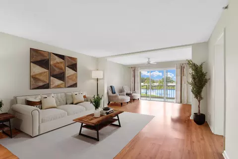 300 John F Kennedy Dr #308, Atlantis, FL 33462