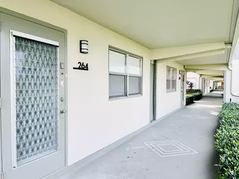 264 Flanders #F, Delray Beach, FL 33484
