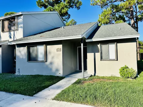 6601 Dockside Cir, Greenacres, FL 33463