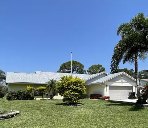 338 NW Heather St, Port Saint Lucie, FL 34983
