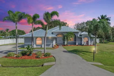 2135 SE Harding St, Port Saint Lucie, FL 34952