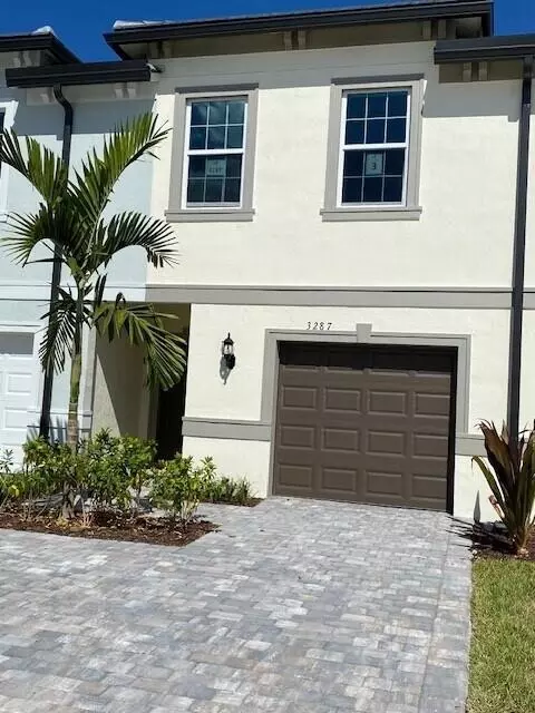 3287 Watercress Dr #00301, Lauderdale Lakes, FL 33311
