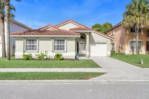 10661 Lake Jasmine Dr, Boca Raton, FL 33498
