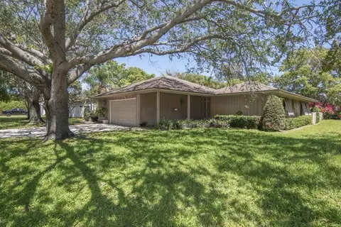 601 Lighthouse Dr, North Palm Beach, FL 33408
