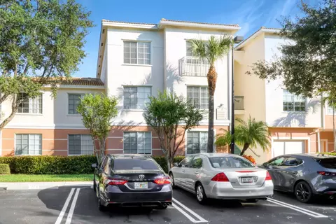 9304 Myrtlewood Cir W, Palm Beach Gardens, FL 33418