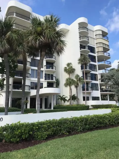 3900 N Ocean Blvd #6A, Gulf Stream, FL 33483