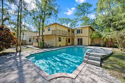 16790 E Hialeah Dr, Loxahatchee, FL 33470