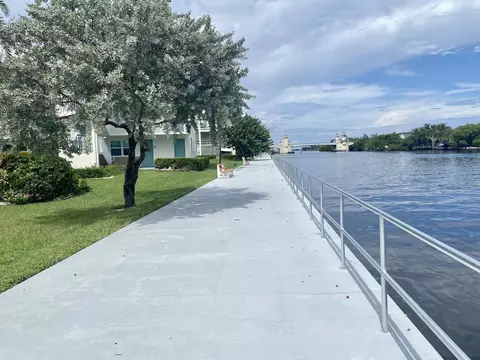 200 Horizons W #104, Boynton Beach, FL 33435