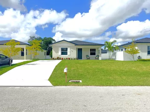 179 Neva Dr, Royal Palm Estates, FL 33415