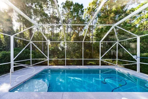 556 SW Indian Key Dr, Port Saint Lucie, FL 34986