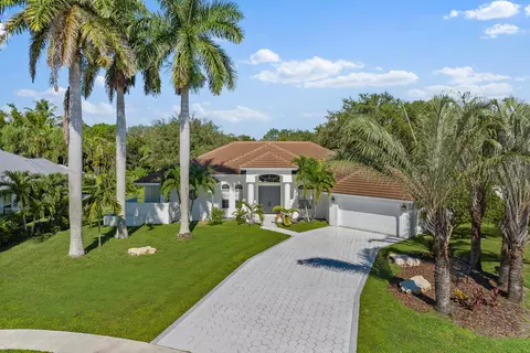 18622 Lakeside Gardens Dr, Jupiter, FL 33458