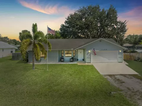 1486 22nd Ave SW, Vero Beach, FL 32962