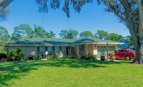 44 W Mango Rd E, Lake Worth, FL 33467