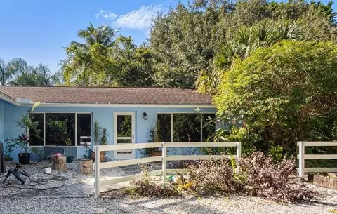 9021 Yearling Dr, Lake Worth, FL 33467