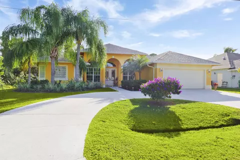 3457 SW San Miguel St, Port Saint Lucie, FL 34953
