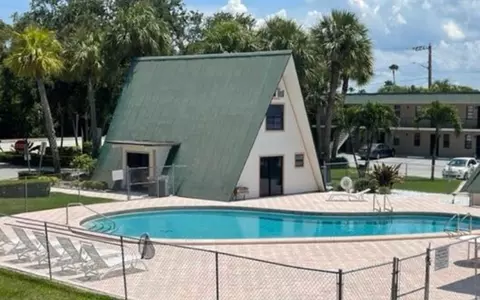 1081 SE Monterey Rd #C4, Stuart, FL 34994
